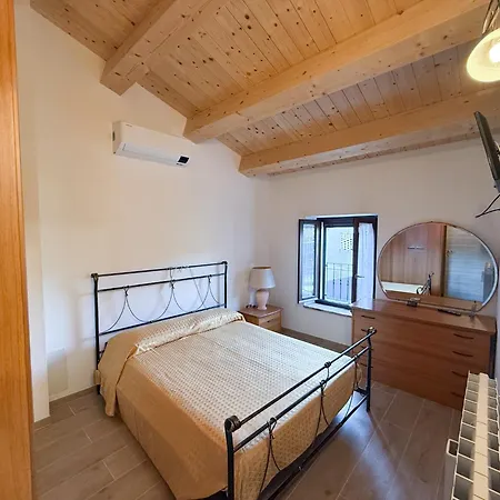 Holiday home Carboni *